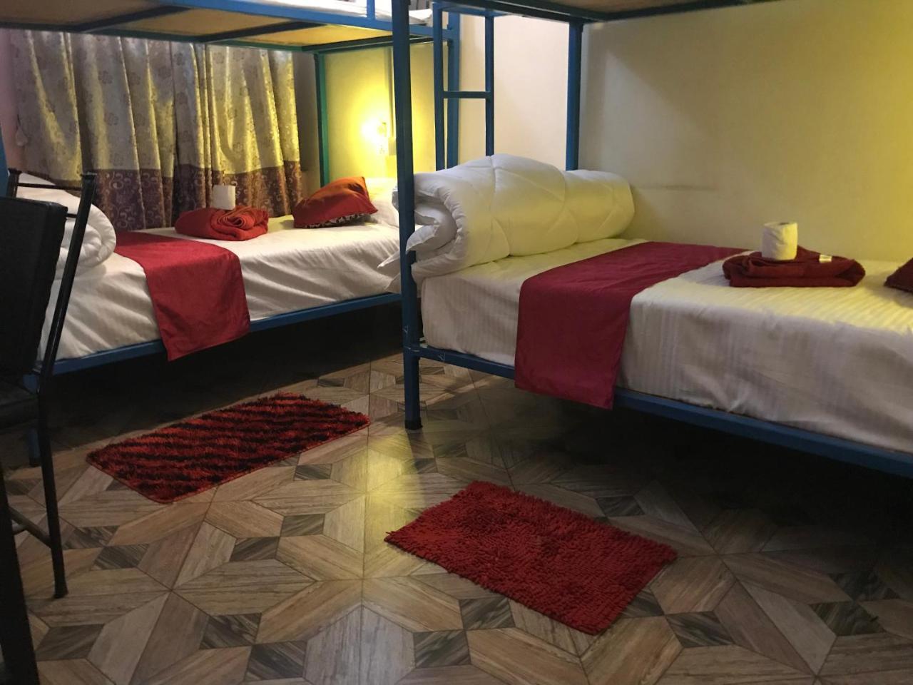 Aroma Tourist Hostel Pokhara Kültér fotó